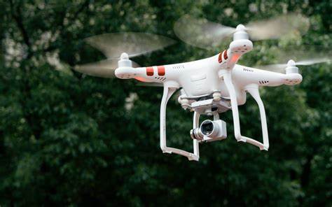 5G網(wǎng)聯(lián)無(wú)人機(jī)騰飛！為生產(chǎn)生活插上&ldquo;智慧翅膀&rdquo;